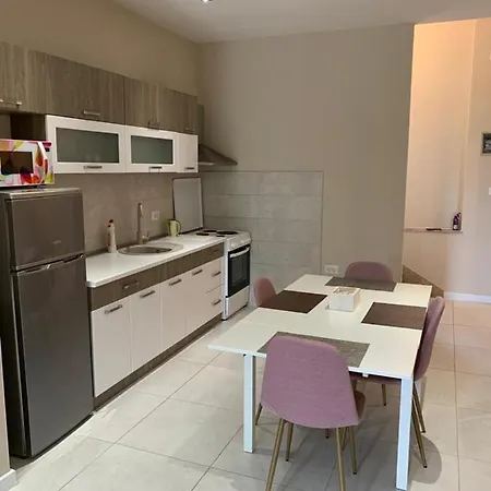 Vukoja Appartement *